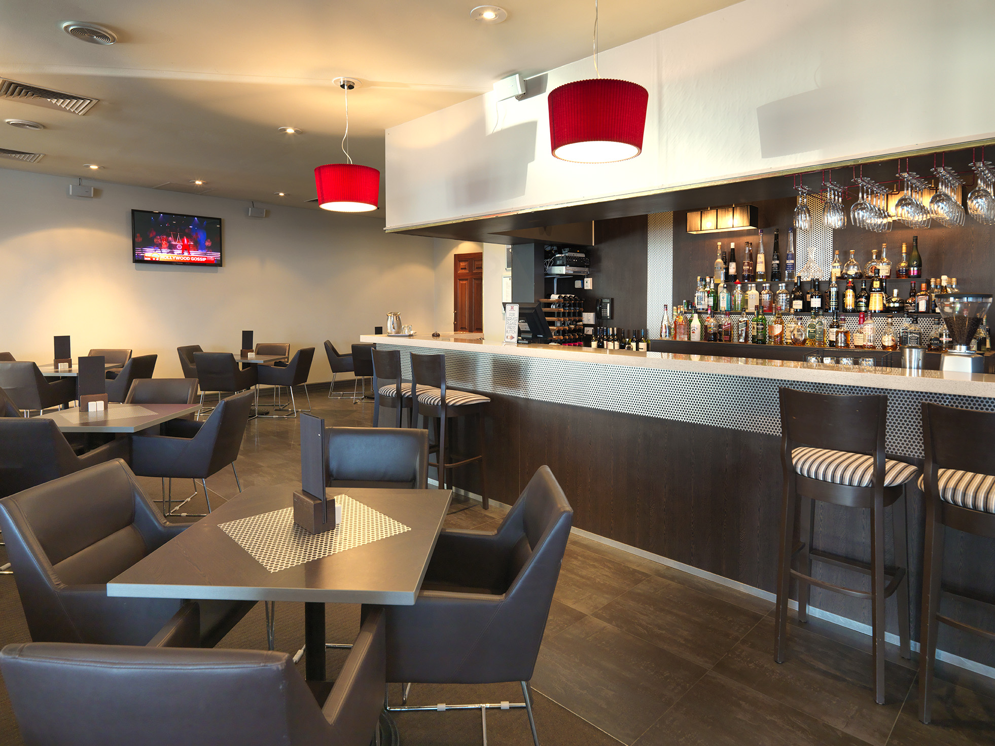 Click to view Frescos Bar.jpg