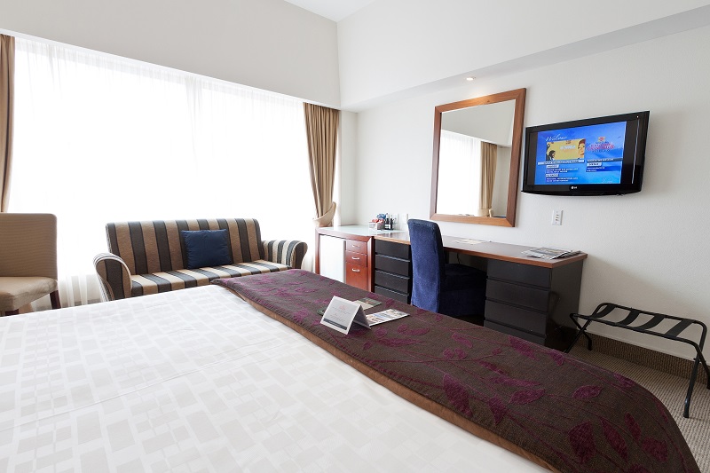 Click to view Deluxe King Room