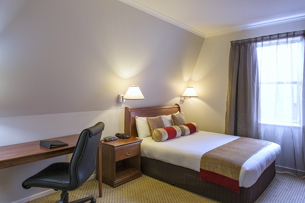 Click to view Deluxe Queen Room