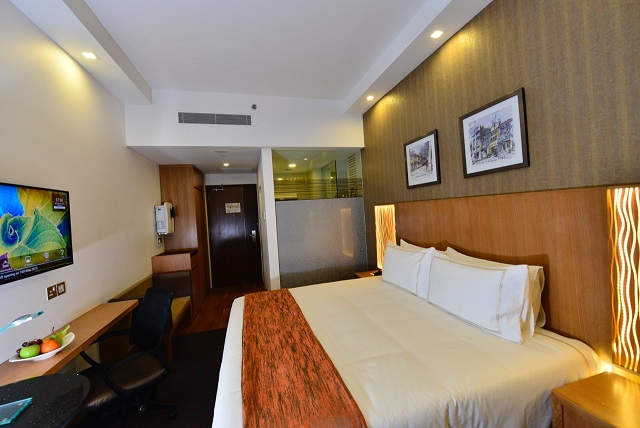 Click to view Executive King